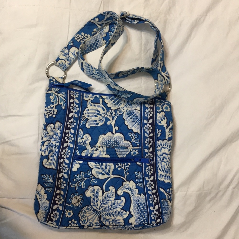 Vera Bradley Cross Body!